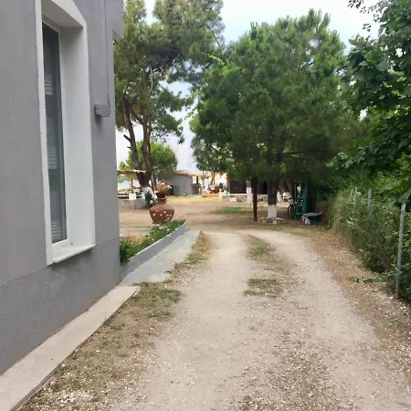 Poplar Lofts & Karavouzi Prínosz