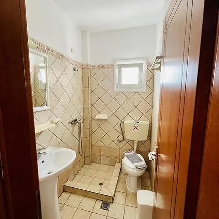 Poplar Lofts & Karavouzi *