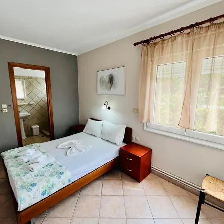 Apartman Poplar Lofts & Karavouzi Prínosz