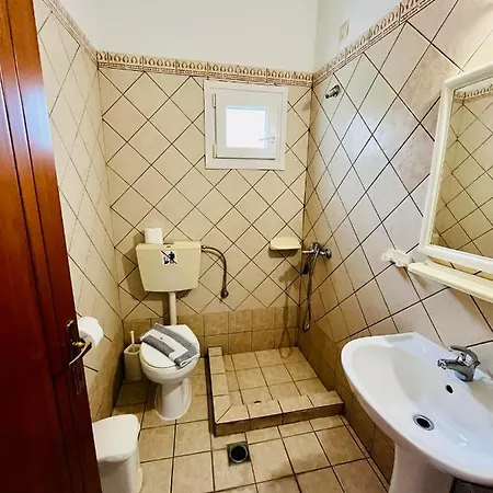 Poplar Lofts & Karavouzi