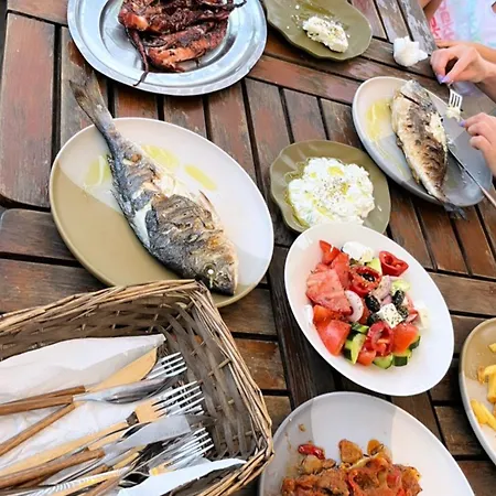 Poplar Lofts & Karavouzi Prínosz