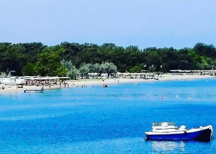 Poplar Lofts & Karavouzi 公寓 Prínos