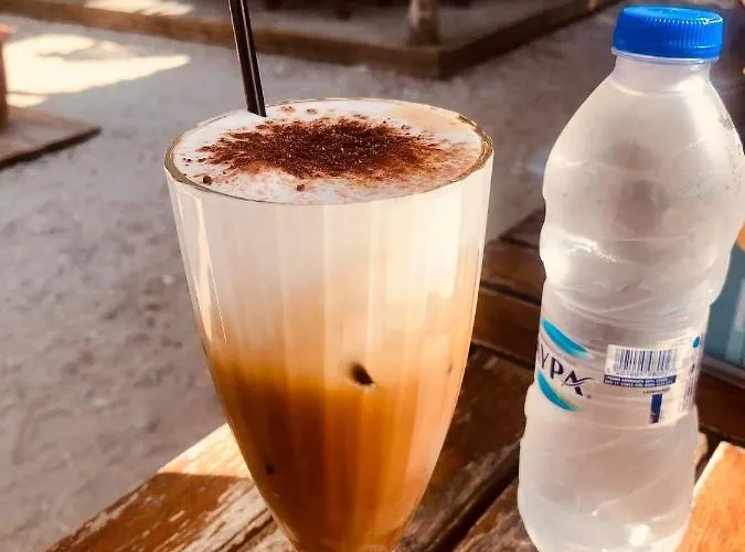 Poplar Lofts & Karavouzi 公寓