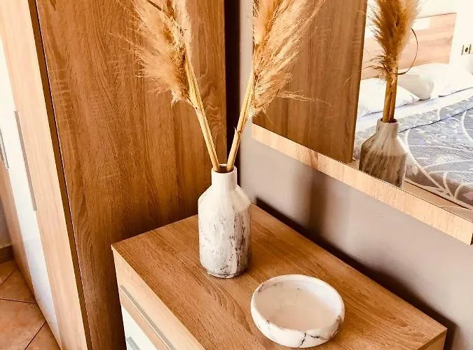 Poplar Lofts & Karavouzi