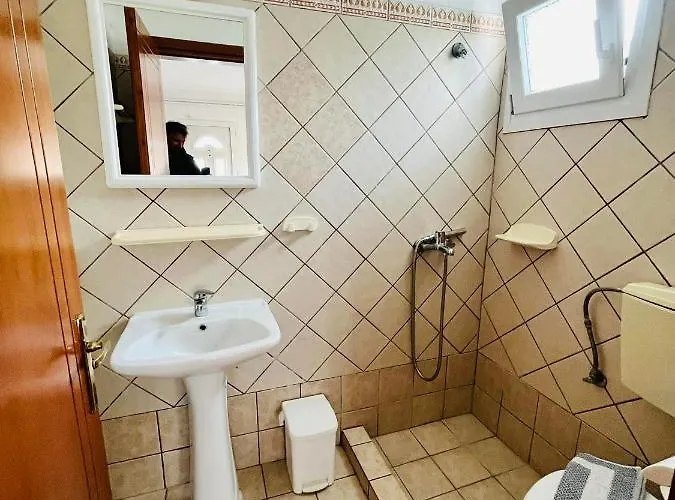 Poplar Lofts & Karavouzi 公寓 *