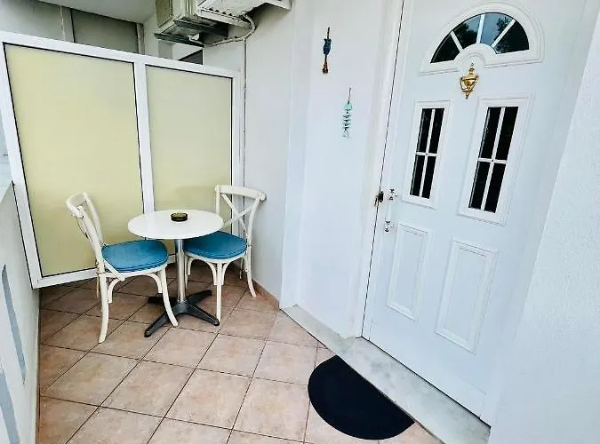 Poplar Lofts & Karavouzi Prínos