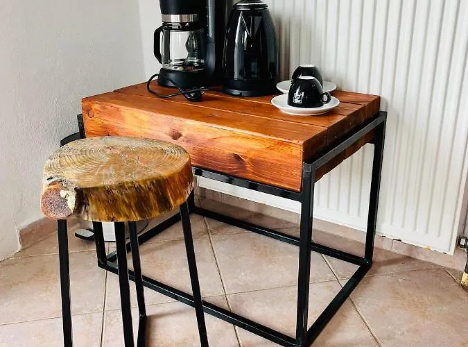 Poplar Lofts & Karavouzi *