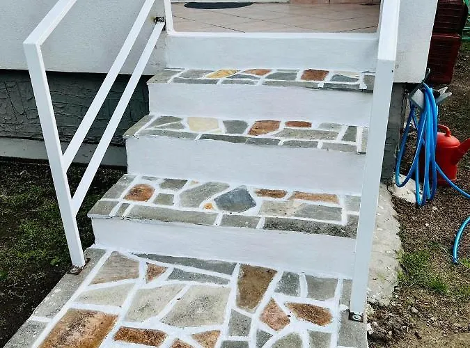 Poplar Lofts & Karavouzi *