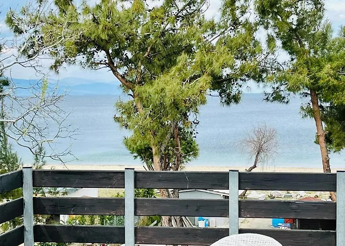 Poplar Lofts & Karavouzi 公寓