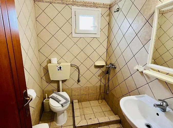 Poplar Lofts & Karavouzi