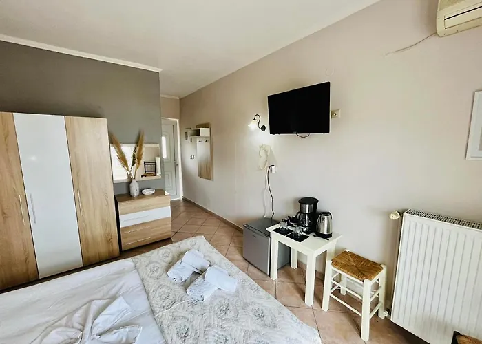 Poplar Lofts & Karavouzi *